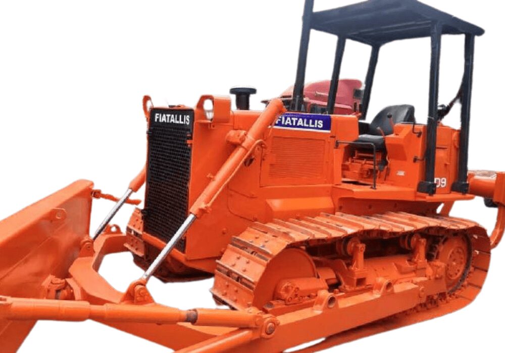 Trator de esteira Fiatallis FD9 laranja em fundo branco