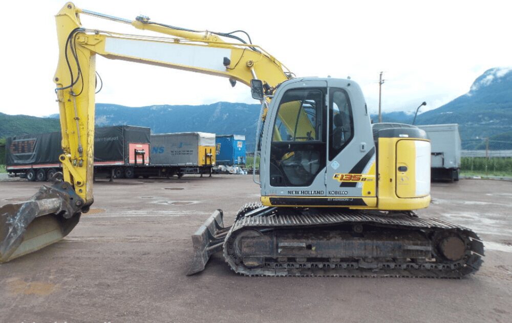 Catálogo de Peças - E135B - New Holland - Escavadeira